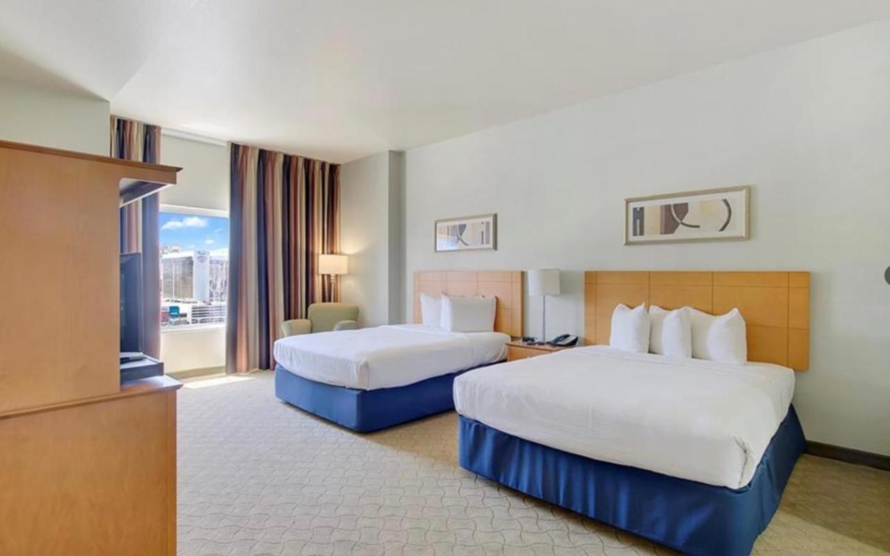 Condo At Platinum Hotel Strip View Las Vegas Bagian luar foto